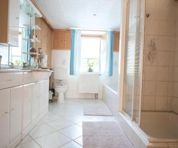 Vogelschar Urlaub Auf Dem Lebenshof * Kiebitz